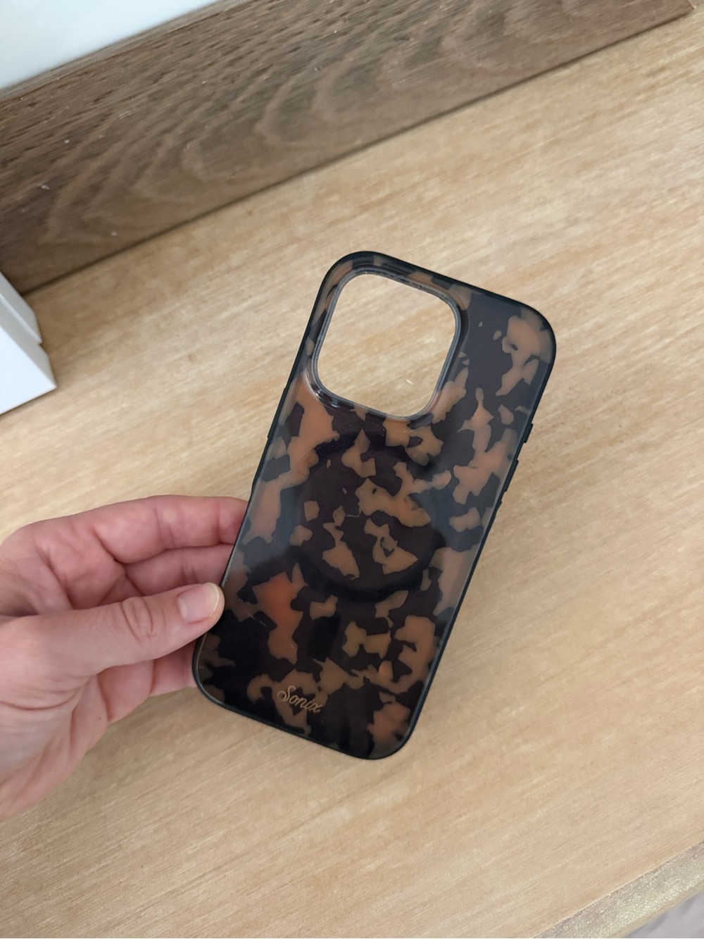 Sonix 16 PRO Tortoiseshell Brown iPhone Case - Sleek Protective Cover